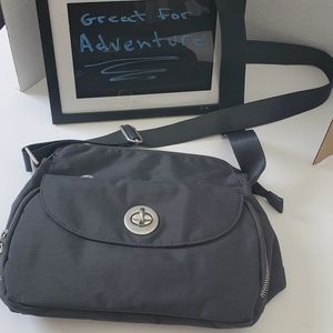 Baggallini Women’s Gray Crossbody Bag pink lined adventure travel classic easy